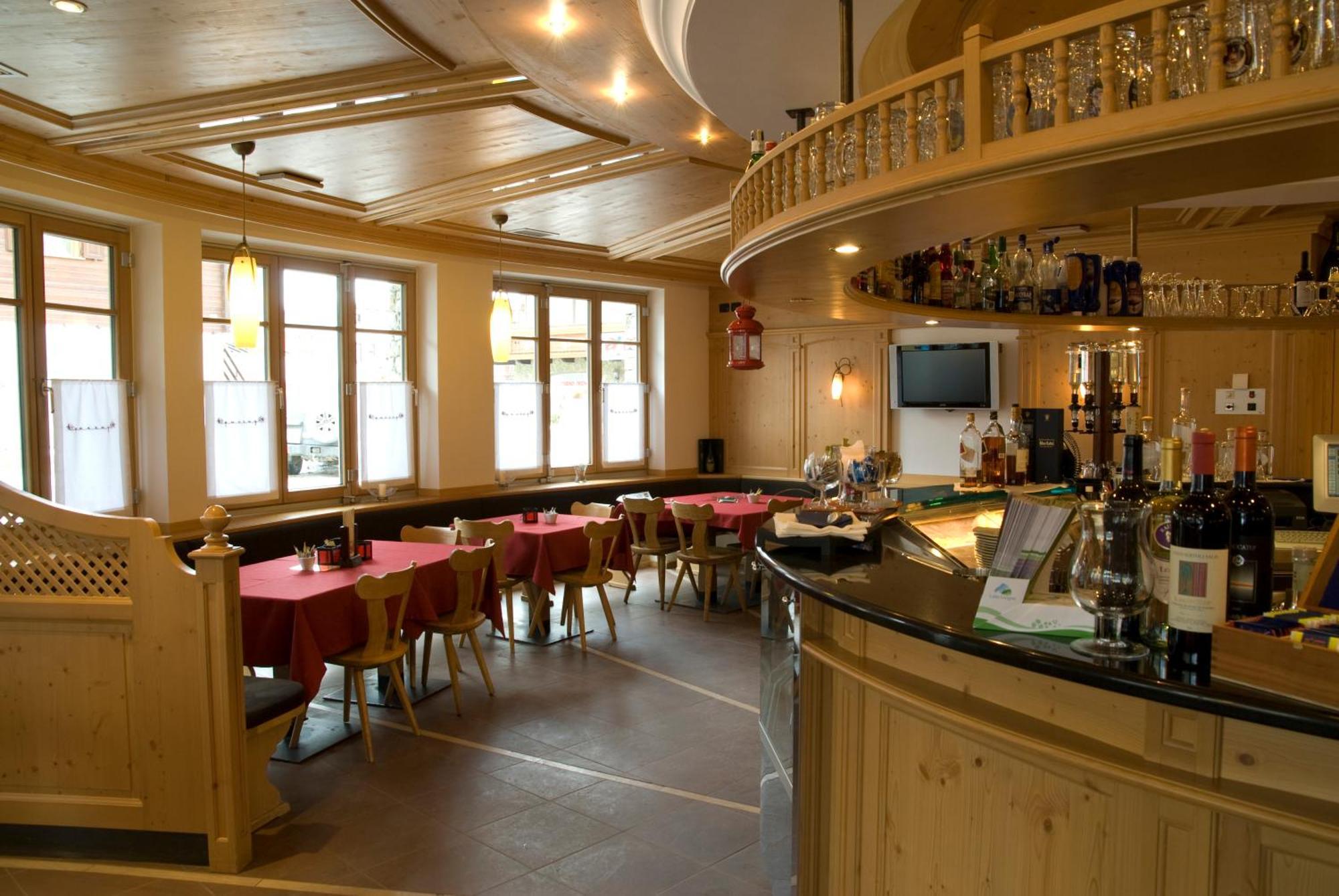 Hotel Touring Livigno Zewnętrze zdjęcie